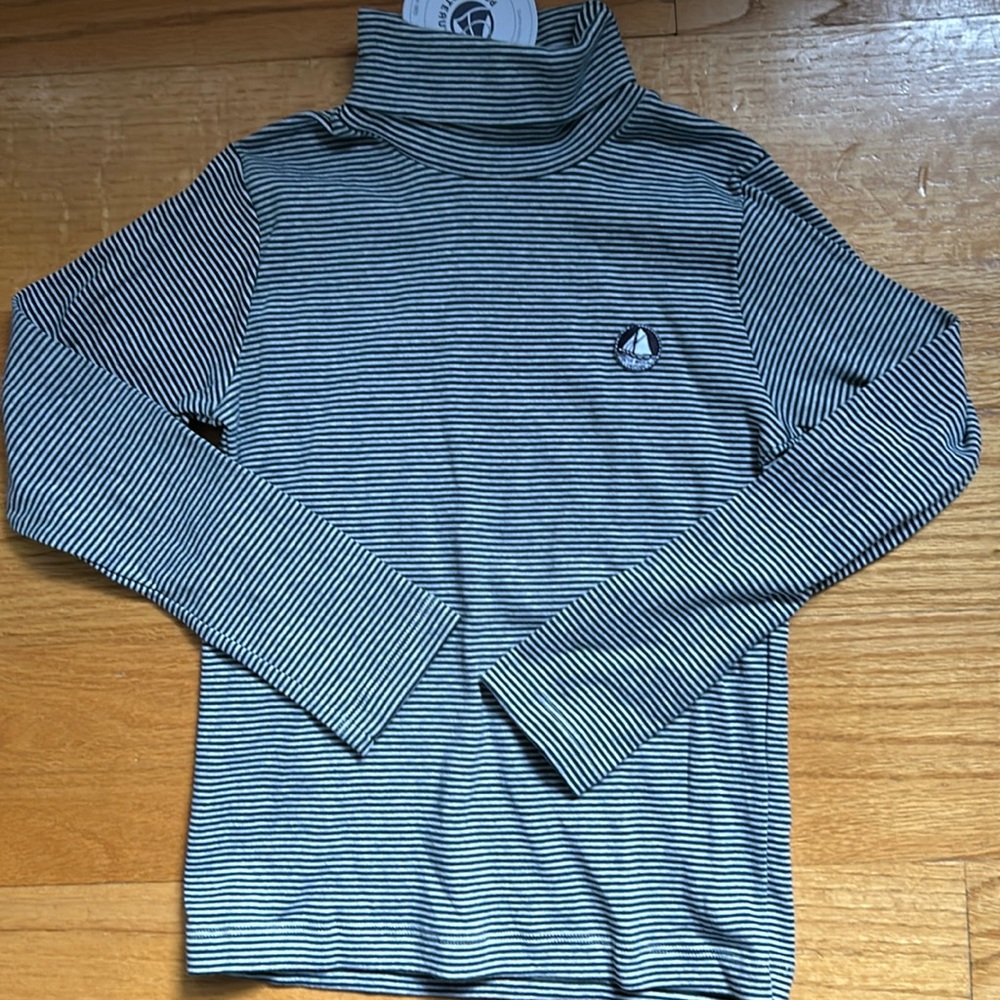 Petit Bateau turtle neck size 8ans/yrs nwt
